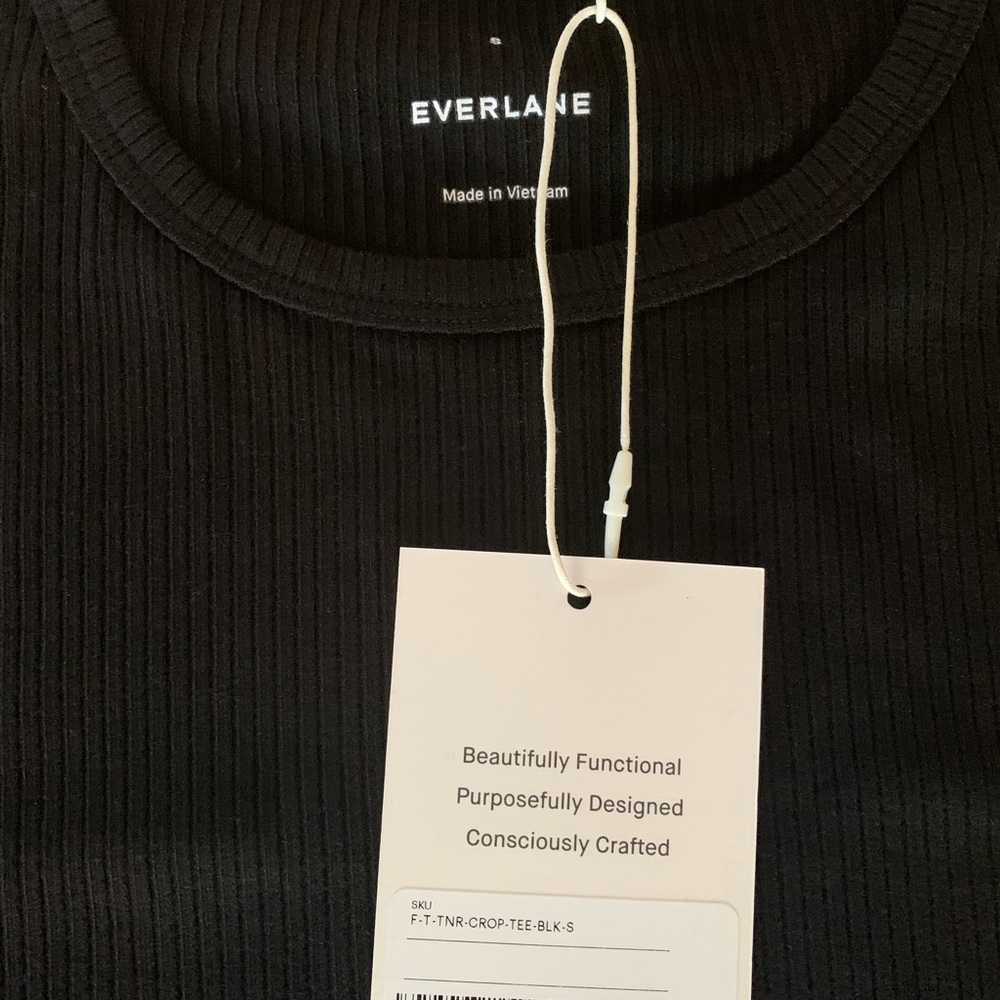 cropped ribbed tee - Picture 3 of 3